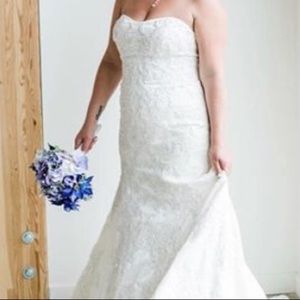 Oleg Cassini size 10 wedding gown